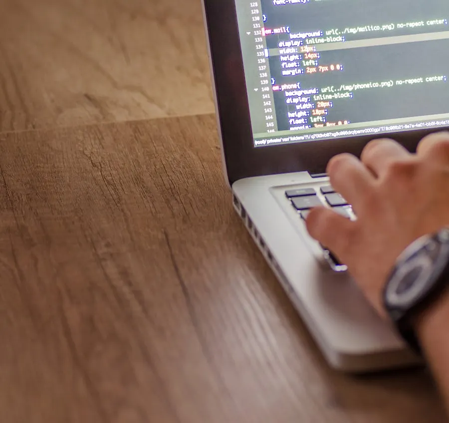 Choosing Between .com and .ca Domains: A Windsor Web Designer's Perspective